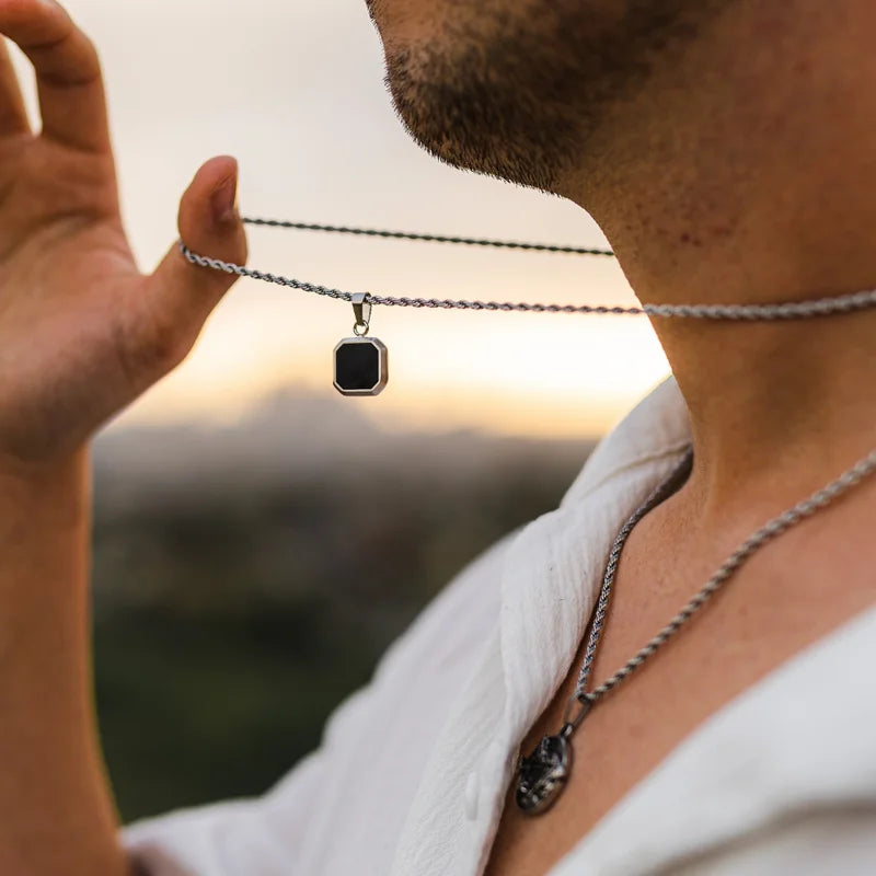 VNOX Geometric Pendant Necklace