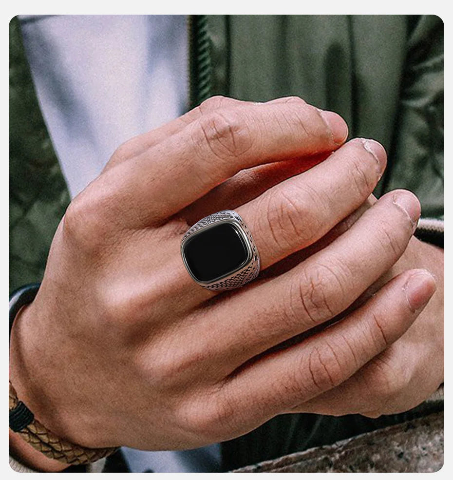 Vnox Rock Punk Onyx Stone Rings for Men, Stylish Solid Stainless Steel Metal Signet Ring,Cool Fashion Gifts for Him Jewelry
